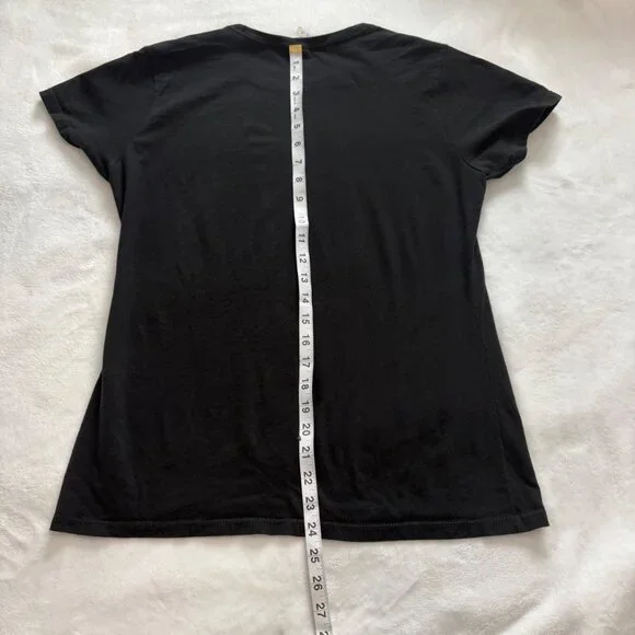 Green Day Oakland CA Graphic T-Shirt Medium Ladies Crew Neck Black Short Sleeve - Picture 9 of 9